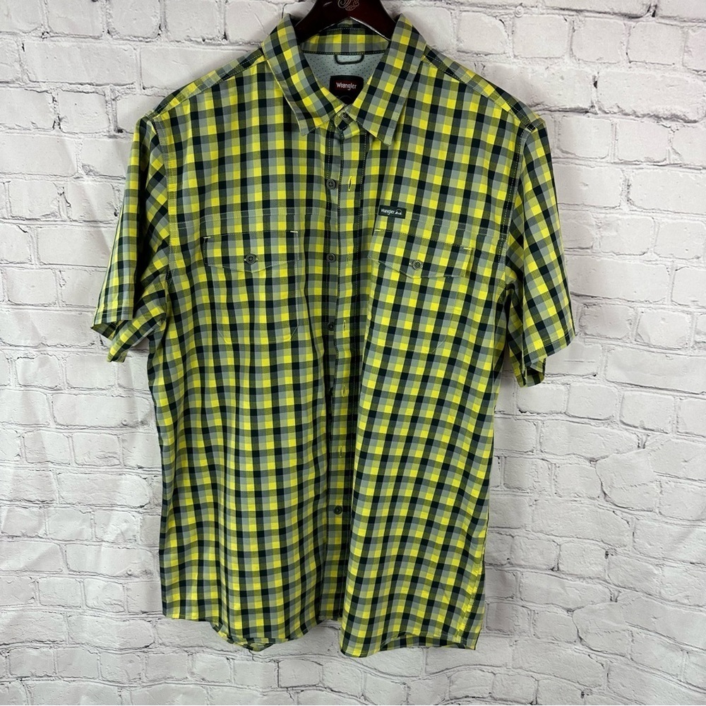 mens wrangler regular fit short sleeve button front shirt yellow grey plaid  LG